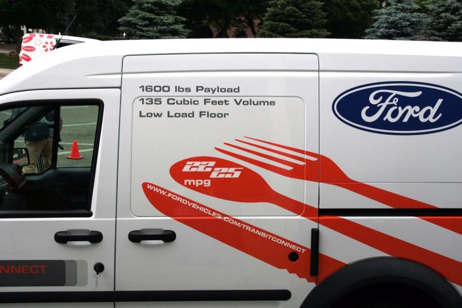  Ford Transit Connect 2010 года  (фото 41 из 109)